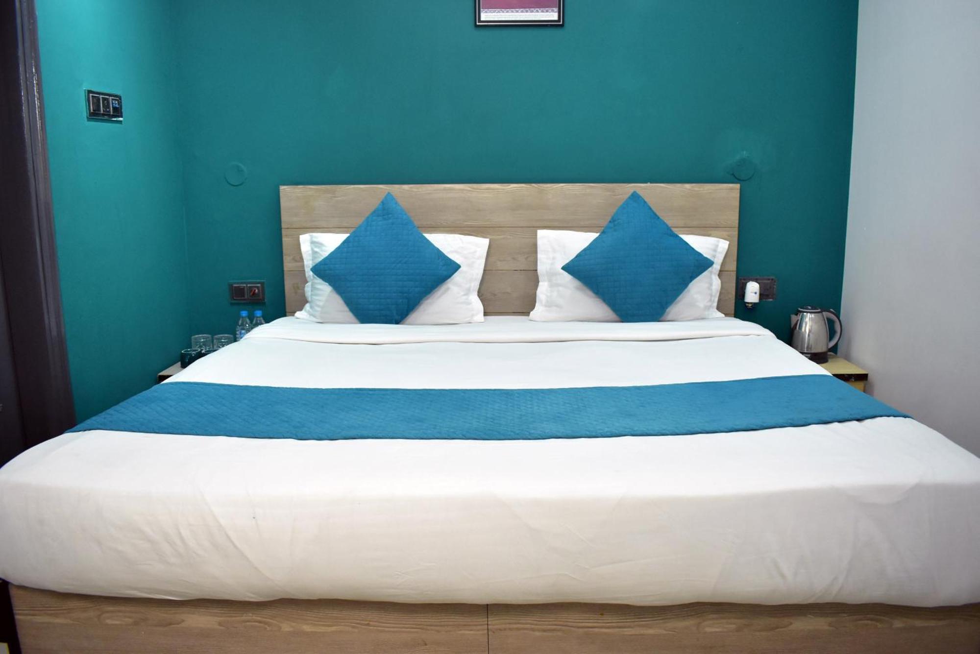 Qotel Hotel Rama Rohini Sector-24 Couple Friendly Δελχί Εξωτερικό φωτογραφία